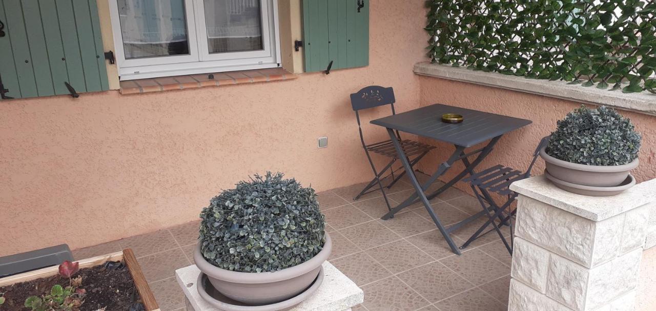 Villa Maisonnette Au Pied De La Garrigue Bernis Exterior foto