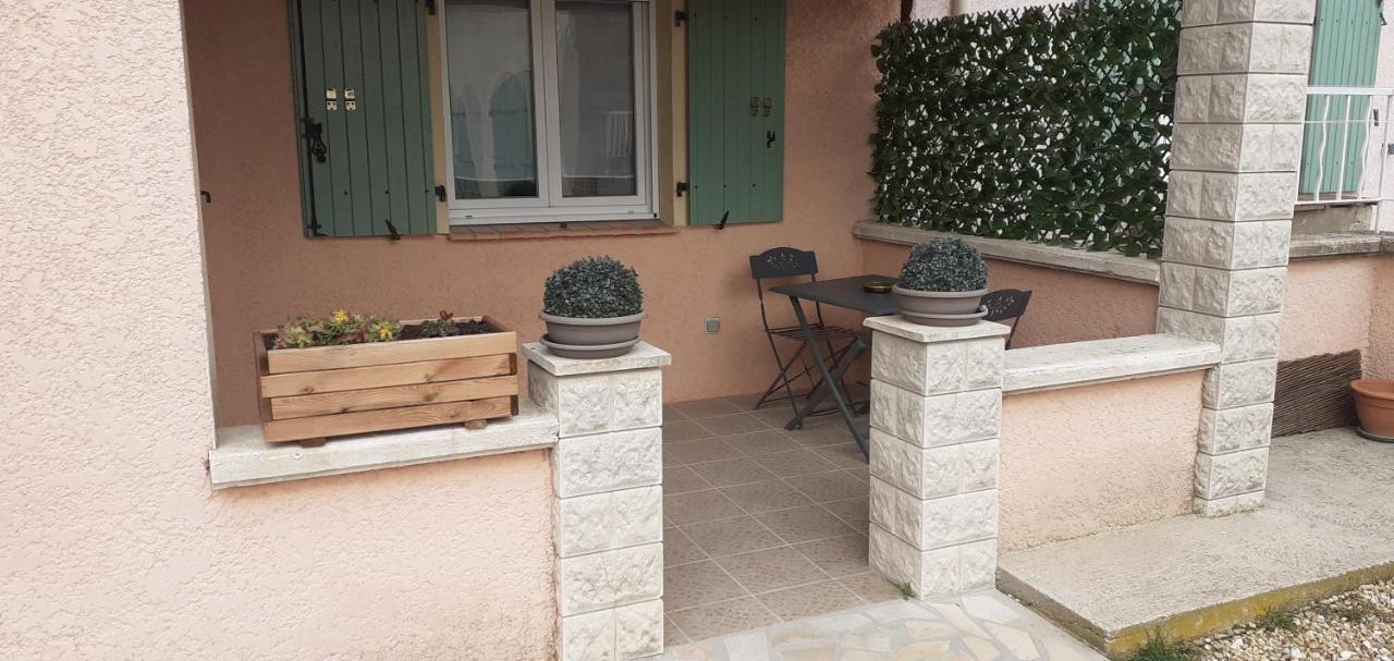 Villa Maisonnette Au Pied De La Garrigue Bernis Exterior foto